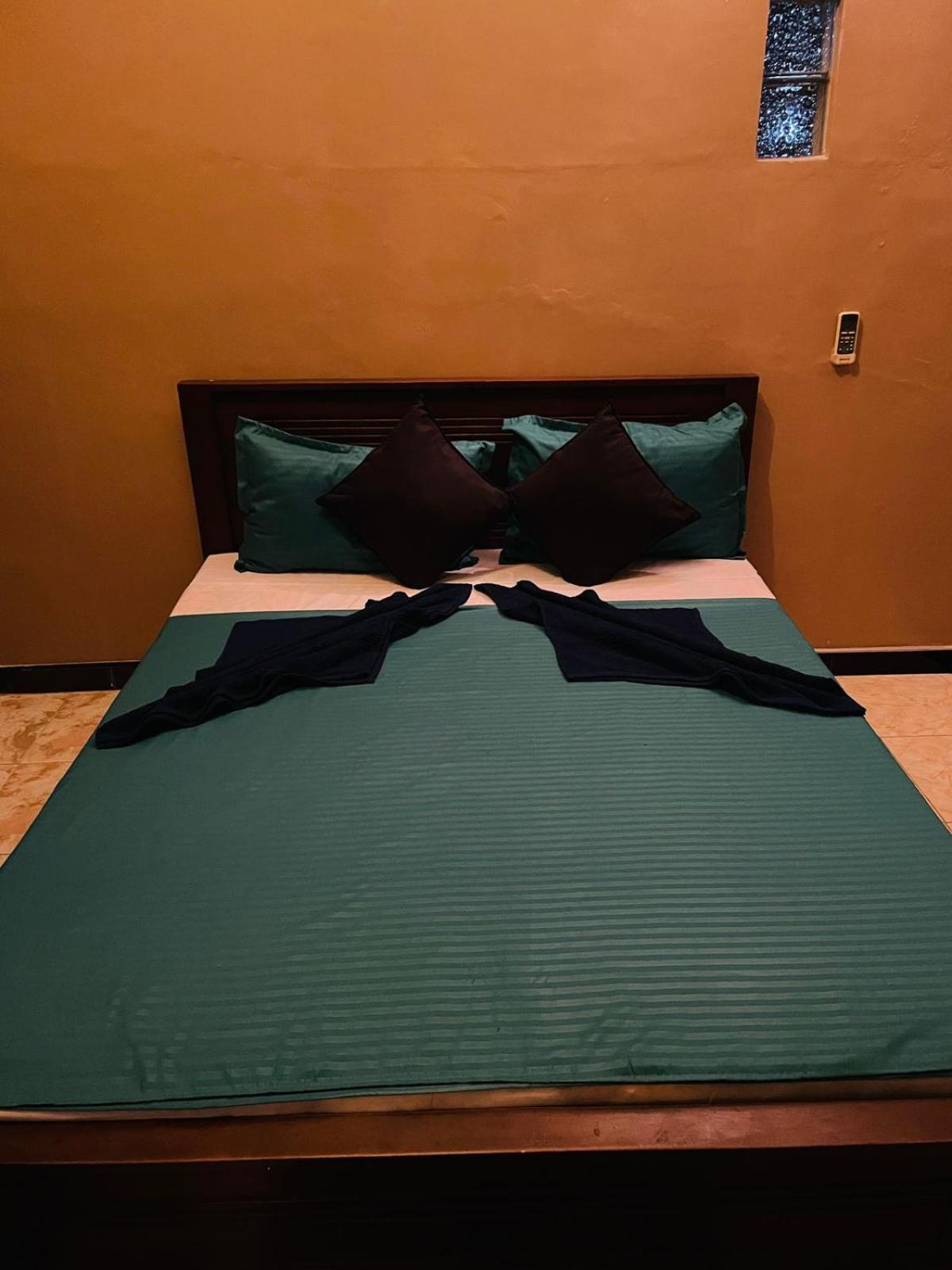 Winston Dutch Canal Villa Guest House Negombo Exteriör bild